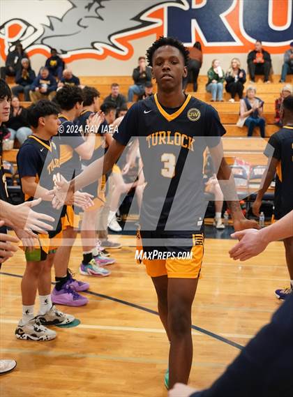 Thumbnail 3 in Cosumnes Oaks vs. Turlock (CIF SJS D1 Playoff) photogallery.