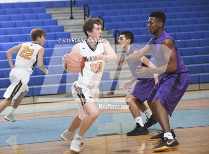 Thumbnail 1 in McKinney vs. Angleton (McDonald's Texas Invitational) photogallery.