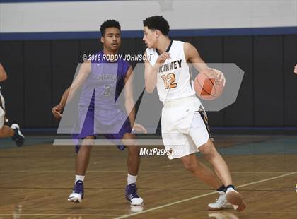 Thumbnail 2 in McKinney vs. Angleton (McDonald's Texas Invitational) photogallery.