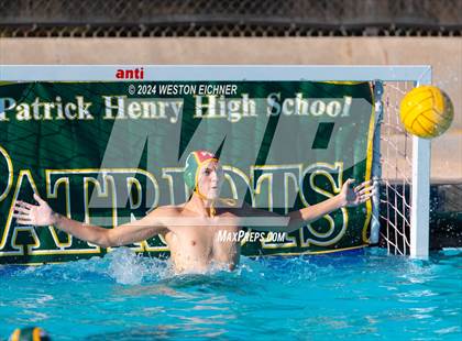 Thumbnail 2 in Grossmont @ Patrick Henry photogallery.