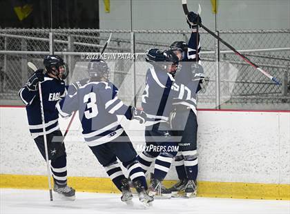 Thumbnail 1 in Wethersfield @ North Haven photogallery.
