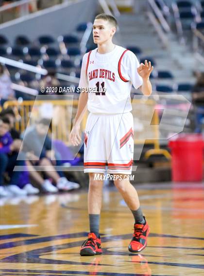Thumbnail 2 in Sabino vs Page (AIA 3A Semifinals) photogallery.