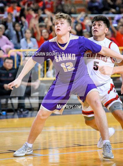 Thumbnail 2 in Sabino vs Page (AIA 3A Semifinals) photogallery.