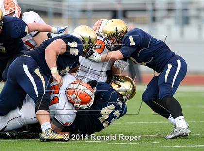 Thumbnail 2 in Dallas Jesuit vs. Rockwall (UIL 6A  Area Playoff) photogallery.