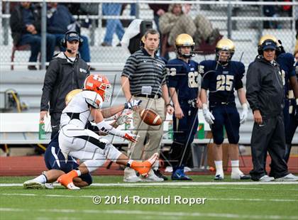 Thumbnail 3 in Dallas Jesuit vs. Rockwall (UIL 6A  Area Playoff) photogallery.