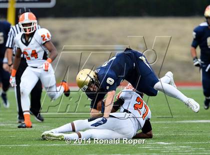 Thumbnail 2 in Dallas Jesuit vs. Rockwall (UIL 6A  Area Playoff) photogallery.