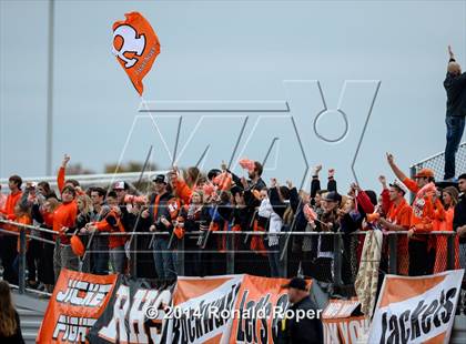 Thumbnail 2 in Dallas Jesuit vs. Rockwall (UIL 6A  Area Playoff) photogallery.