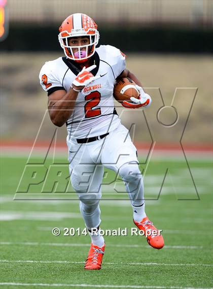 Thumbnail 1 in Dallas Jesuit vs. Rockwall (UIL 6A  Area Playoff) photogallery.