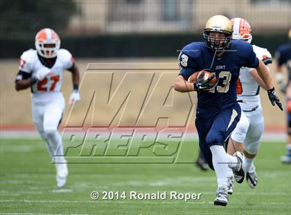 Thumbnail 2 in Dallas Jesuit vs. Rockwall (UIL 6A  Area Playoff) photogallery.