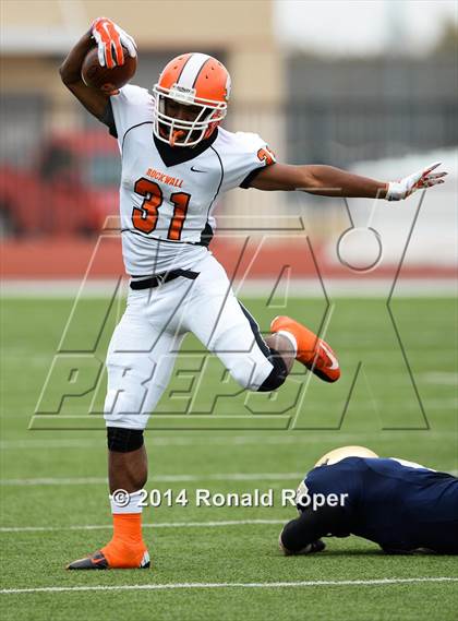 Thumbnail 1 in Dallas Jesuit vs. Rockwall (UIL 6A  Area Playoff) photogallery.