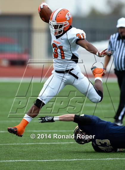 Thumbnail 3 in Dallas Jesuit vs. Rockwall (UIL 6A  Area Playoff) photogallery.