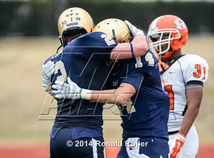 Thumbnail 3 in Dallas Jesuit vs. Rockwall (UIL 6A  Area Playoff) photogallery.