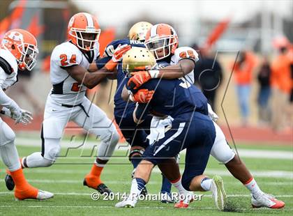 Thumbnail 3 in Dallas Jesuit vs. Rockwall (UIL 6A  Area Playoff) photogallery.