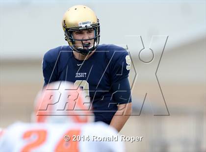 Thumbnail 3 in Dallas Jesuit vs. Rockwall (UIL 6A  Area Playoff) photogallery.