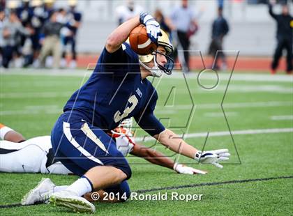 Thumbnail 3 in Dallas Jesuit vs. Rockwall (UIL 6A  Area Playoff) photogallery.