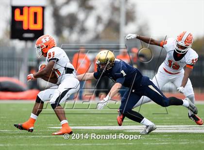 Thumbnail 3 in Dallas Jesuit vs. Rockwall (UIL 6A  Area Playoff) photogallery.