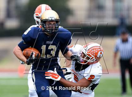 Thumbnail 3 in Dallas Jesuit vs. Rockwall (UIL 6A  Area Playoff) photogallery.
