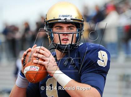 Thumbnail 2 in Dallas Jesuit vs. Rockwall (UIL 6A  Area Playoff) photogallery.