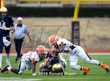 Thumbnail 2 in Dallas Jesuit vs. Rockwall (UIL 6A  Area Playoff) photogallery.