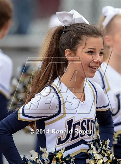 Thumbnail 3 in Dallas Jesuit vs. Rockwall (UIL 6A  Area Playoff) photogallery.