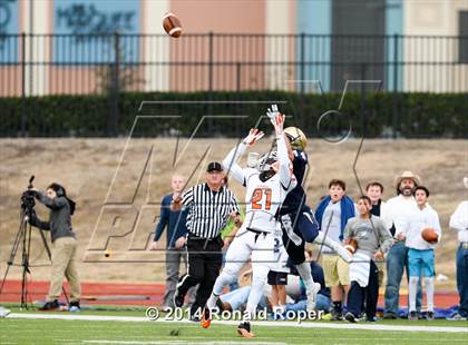 Thumbnail 3 in Dallas Jesuit vs. Rockwall (UIL 6A  Area Playoff) photogallery.