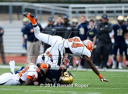 Thumbnail 2 in Dallas Jesuit vs. Rockwall (UIL 6A  Area Playoff) photogallery.