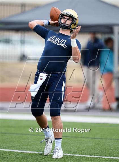 Thumbnail 2 in Dallas Jesuit vs. Rockwall (UIL 6A  Area Playoff) photogallery.