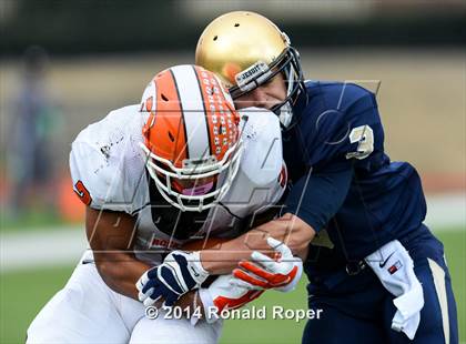 Thumbnail 3 in Dallas Jesuit vs. Rockwall (UIL 6A  Area Playoff) photogallery.