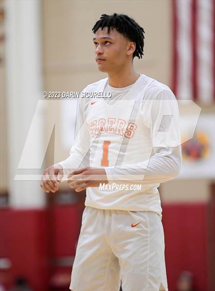 Thumbnail 2 in Wasatch Academy vs. AZ Compass Prep National (Hoophall West Invitational) photogallery.