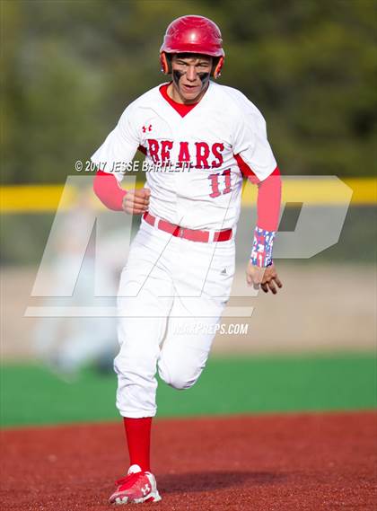Thumbnail 3 in Estancia vs. Pecos photogallery.