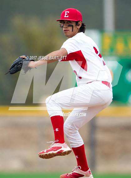 Thumbnail 2 in Estancia vs. Pecos photogallery.