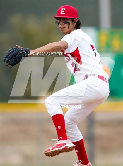 Thumbnail 3 in Estancia vs. Pecos photogallery.