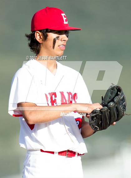 Thumbnail 2 in Estancia vs. Pecos photogallery.
