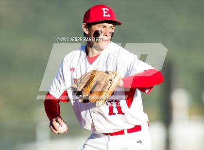 Thumbnail 3 in Estancia vs. Pecos photogallery.