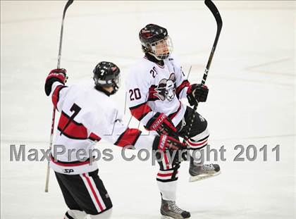 Thumbnail 2 in St. Joseph vs. New Canaan (CIAC Division 1 Semifinal) photogallery.
