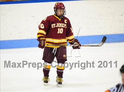 Thumbnail 3 in St. Joseph vs. New Canaan (CIAC Division 1 Semifinal) photogallery.