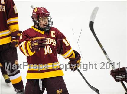 Thumbnail 3 in St. Joseph vs. New Canaan (CIAC Division 1 Semifinal) photogallery.