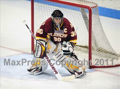 Thumbnail 1 in St. Joseph vs. New Canaan (CIAC Division 1 Semifinal) photogallery.