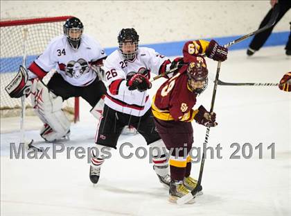 Thumbnail 2 in St. Joseph vs. New Canaan (CIAC Division 1 Semifinal) photogallery.