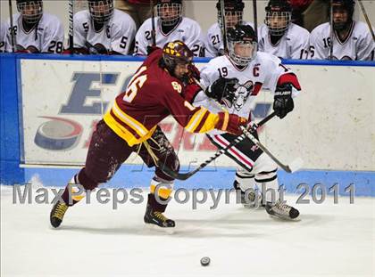 Thumbnail 2 in St. Joseph vs. New Canaan (CIAC Division 1 Semifinal) photogallery.