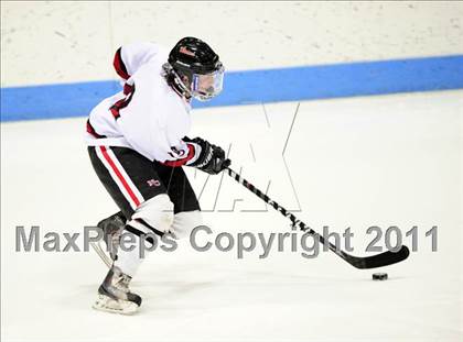 Thumbnail 2 in St. Joseph vs. New Canaan (CIAC Division 1 Semifinal) photogallery.