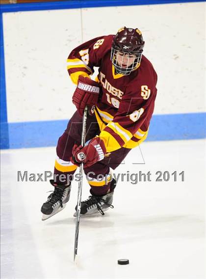 Thumbnail 1 in St. Joseph vs. New Canaan (CIAC Division 1 Semifinal) photogallery.