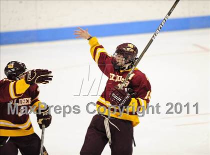 Thumbnail 1 in St. Joseph vs. New Canaan (CIAC Division 1 Semifinal) photogallery.