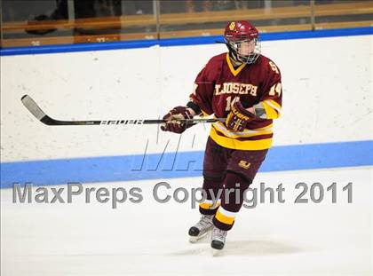 Thumbnail 2 in St. Joseph vs. New Canaan (CIAC Division 1 Semifinal) photogallery.
