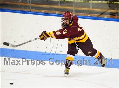 Thumbnail 2 in St. Joseph vs. New Canaan (CIAC Division 1 Semifinal) photogallery.