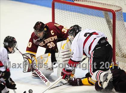Thumbnail 1 in St. Joseph vs. New Canaan (CIAC Division 1 Semifinal) photogallery.