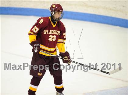 Thumbnail 1 in St. Joseph vs. New Canaan (CIAC Division 1 Semifinal) photogallery.