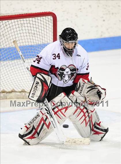 Thumbnail 3 in St. Joseph vs. New Canaan (CIAC Division 1 Semifinal) photogallery.