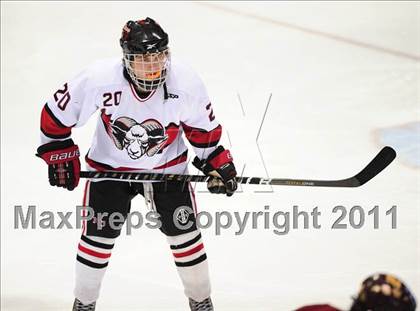 Thumbnail 3 in St. Joseph vs. New Canaan (CIAC Division 1 Semifinal) photogallery.