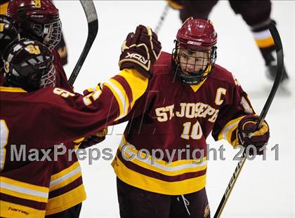 Thumbnail 2 in St. Joseph vs. New Canaan (CIAC Division 1 Semifinal) photogallery.